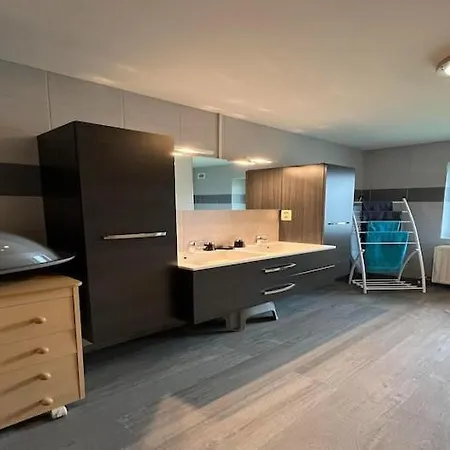 Nature Retreat In Waimes, Cleaning Included